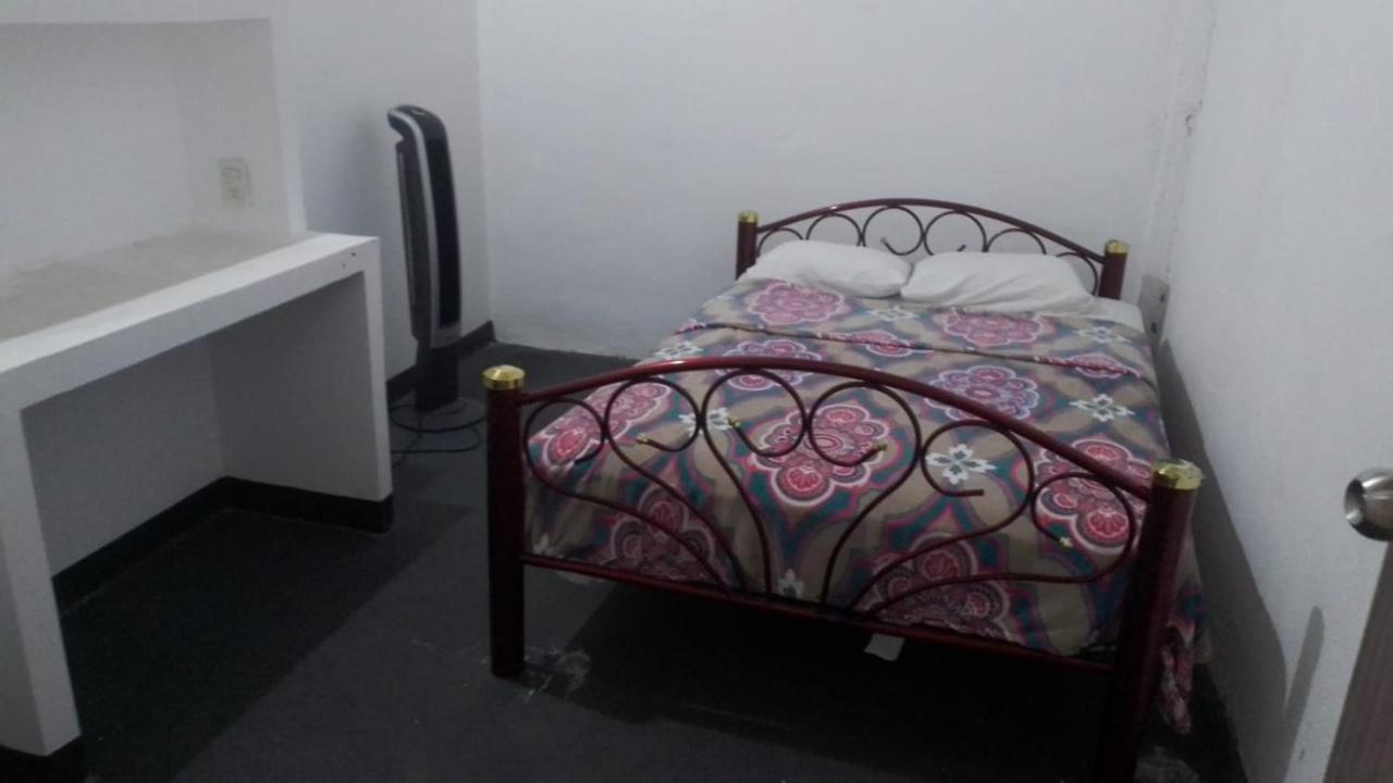 Hostal Bahia Acapulco Bagian luar foto